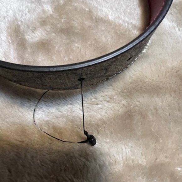 NWOT Authentic Gucci GG Marmont Leather Belt W/Burgundy Ceramic Buckle Size 105 - Picture 7 of 11